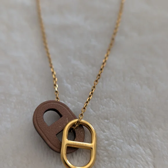 Hermes Gold and Brown Necklace with Modern Pendant - Picture 3 of 5